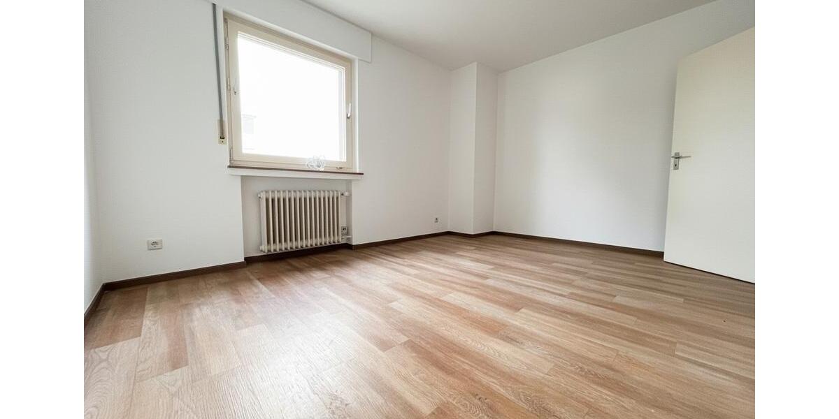 Doppelhaushälfte Iserlohn Sümmern - 3 Zimmer, 147 m&sup2;, 1.500&euro; | Angebot:26300804