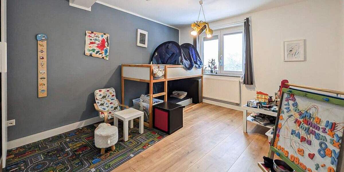 Etagenwohnung Bochum Gerthe - 7 Zimmer, 172 m&sup2;, 400.000&euro; | Angebot:24820654