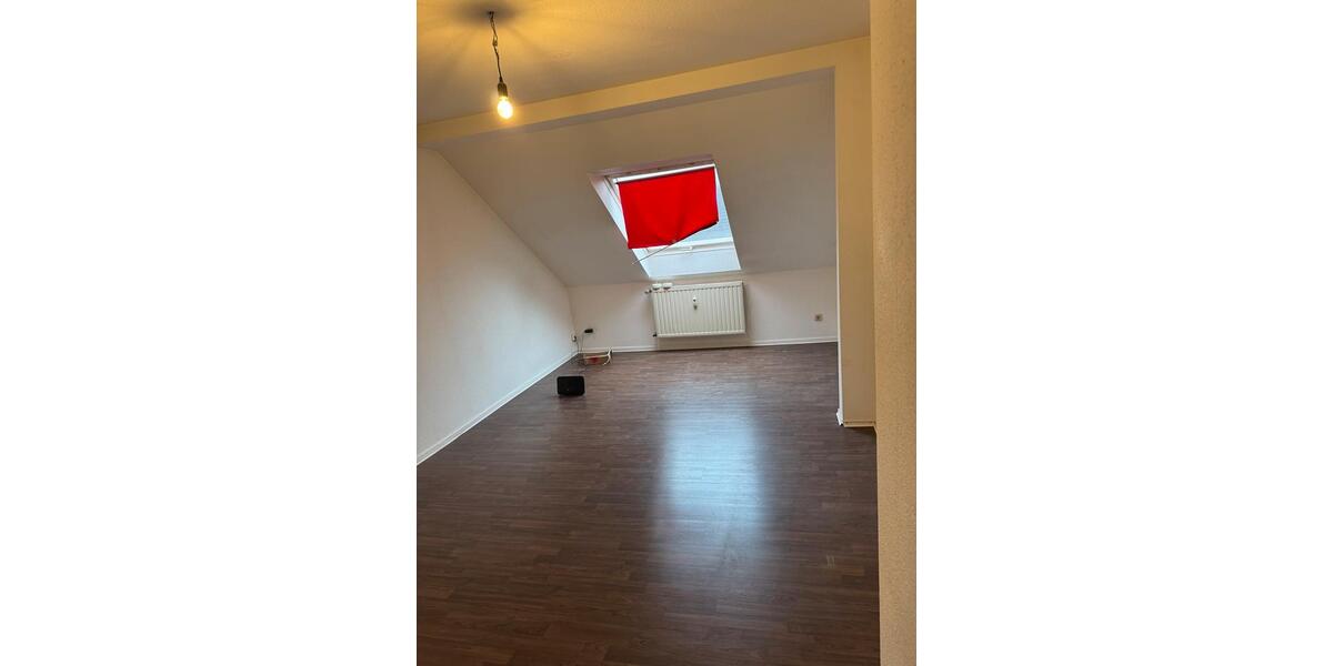 Dachgeschoßwohnung Bochum Wiemelhausen - 1 Zimmer, 20 m&sup2;, 435&euro; | Angebot:25591832