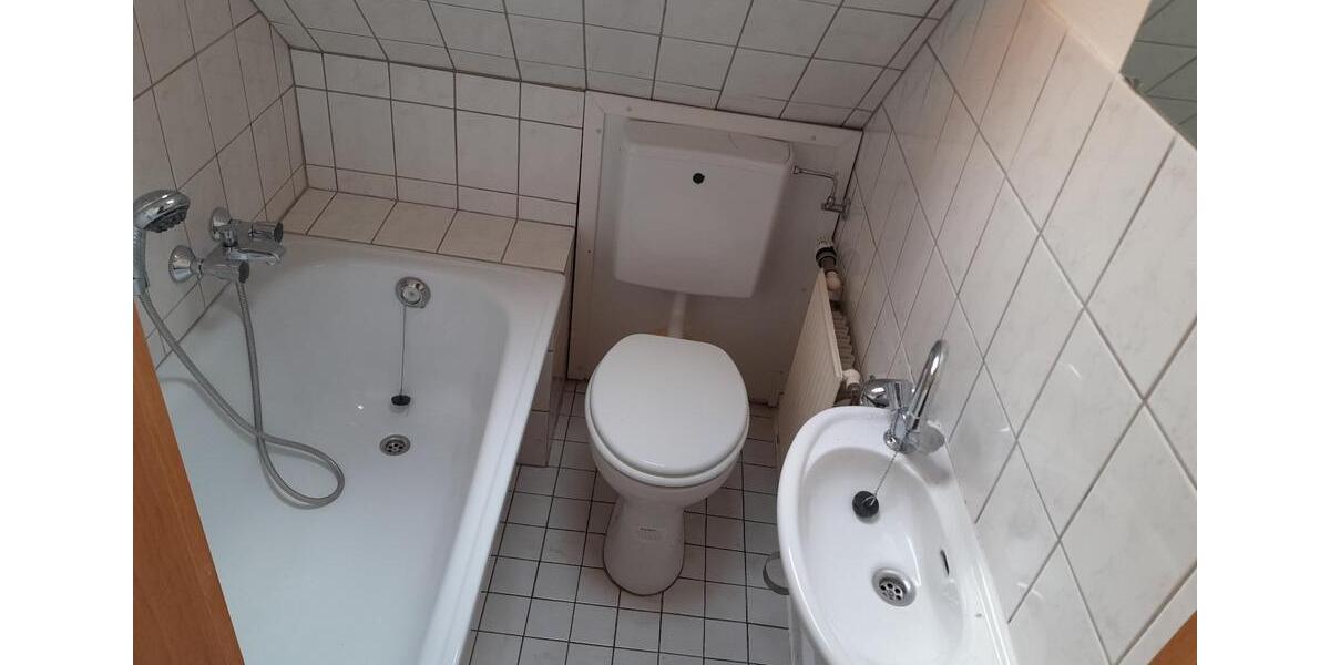 Dachgeschoßwohnung Dortmund Hombruch - 2.5 Zimmer, 75 m&sup2;, 550&euro; | Angebot:24836659