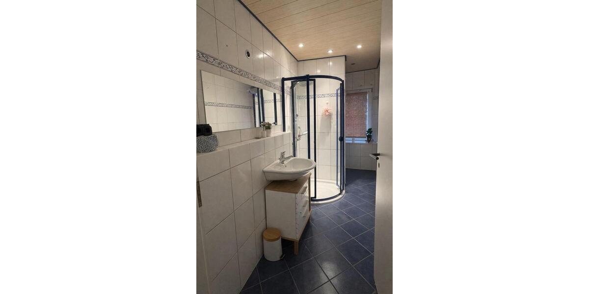 Etagenwohnung Bochum Bochum-Mitte - 4 Zimmer, 112 m&sup2;, 1.300&euro; | Angebot:25950748