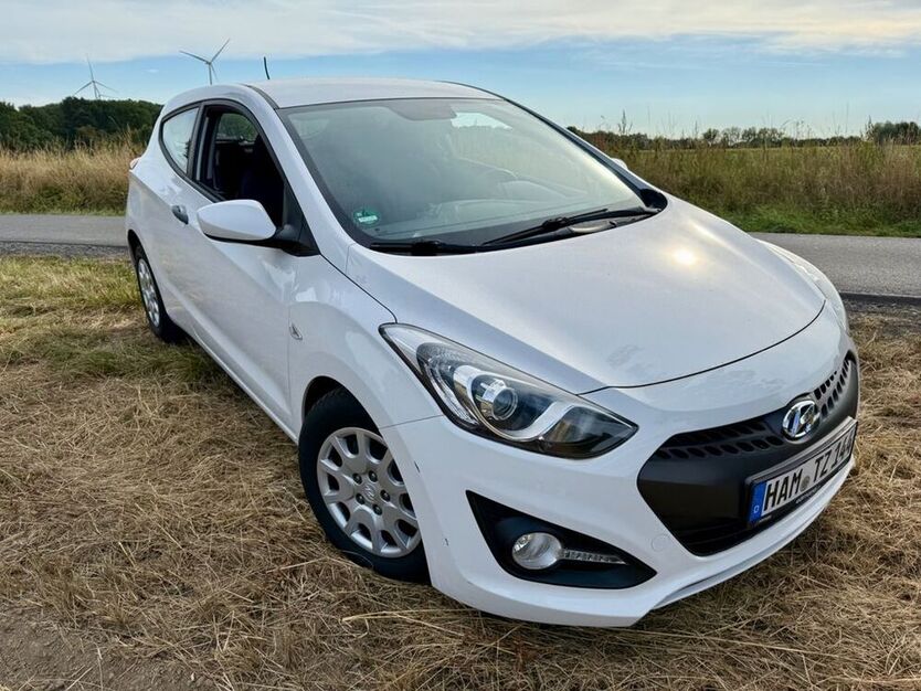 i30