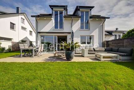 Wohnung zum Mieten in Aichtal 3.170 € 211 m²