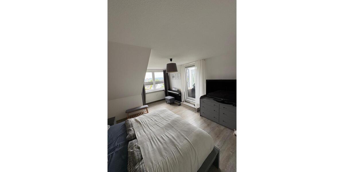 Dachgeschoßwohnung Hagen - 3.5 Zimmer, 103 m&sup2;, 249.000&euro; | Angebot:27472261