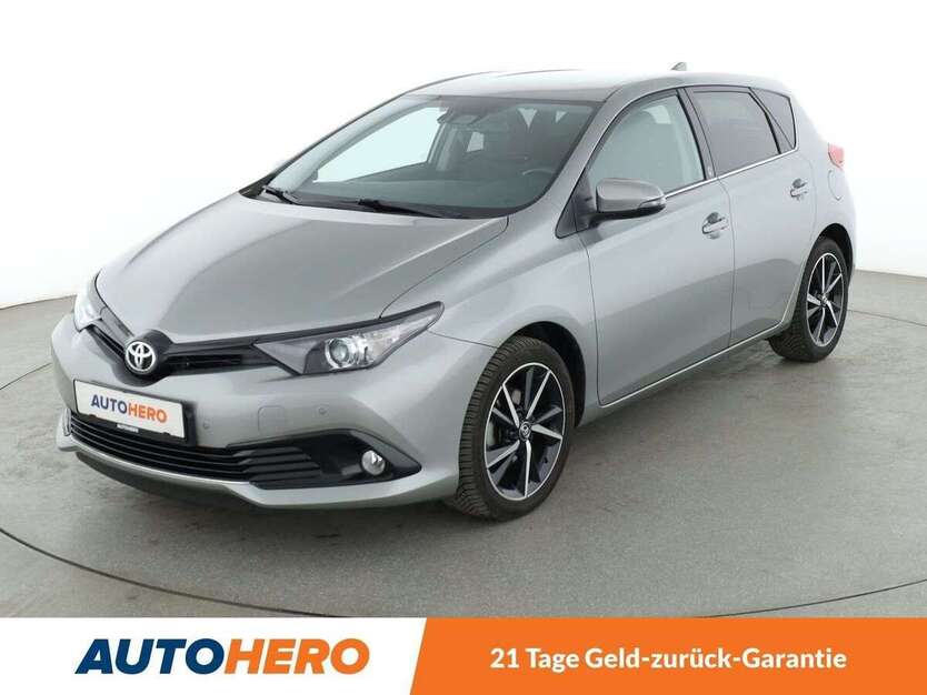 Toyota Auris 33.789 km 15.720 € Essen 45141