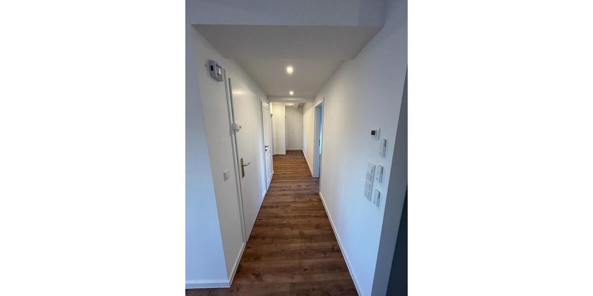 Dachgeschoßwohnung Dortmund Brackel - 3.5 Zimmer, 85 m&sup2;, 1.200&euro; | Angebot:26113446
