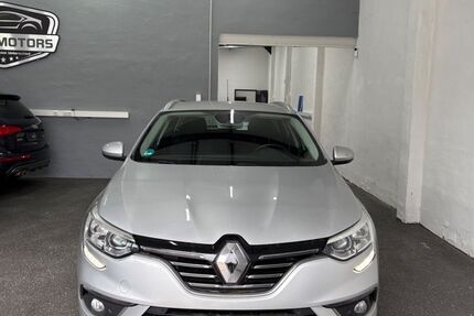 Renault Megane 145.879 km 8.900 &euro; Iserlohn 58638