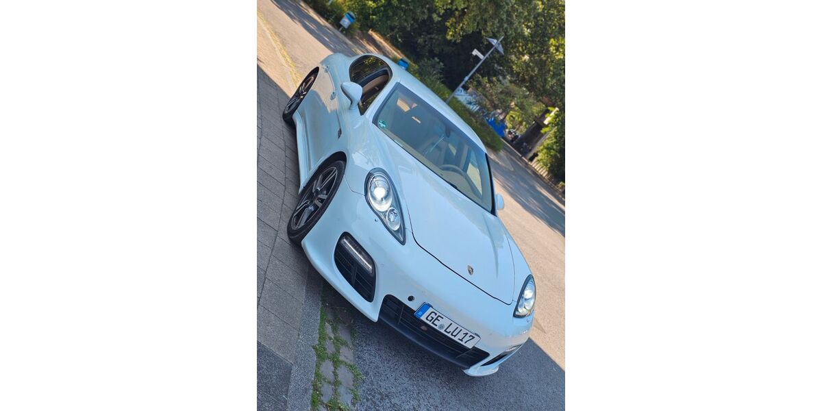 Porsche Panamera 200.010 km 22.000 &euro; Gelsenkirchen 45899