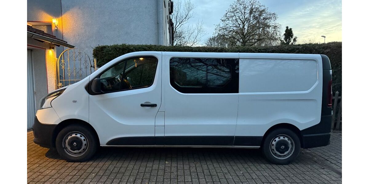 Renault Trafic 122.651 km 20.700 &euro; Herne 44649