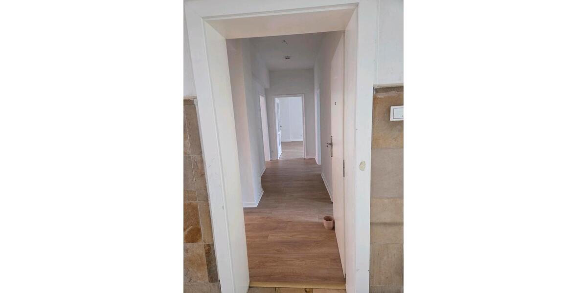 Etagenwohnung Wetter (Ruhr) - 4 Zimmer, 90 m&sup2;, 650&euro; | Angebot:25841755