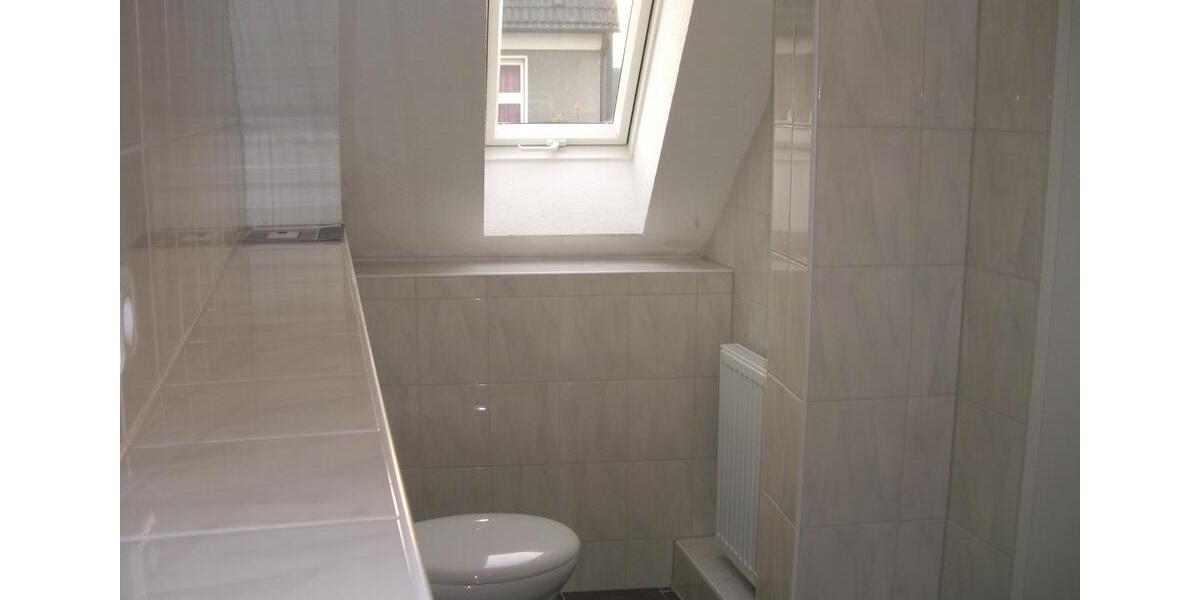 Dachgeschoßwohnung Bochum Bochum-Nord - 1 Zimmer, 20 m&sup2;, 340&euro; | Angebot:25942459