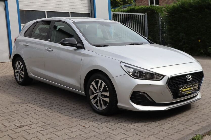 i30