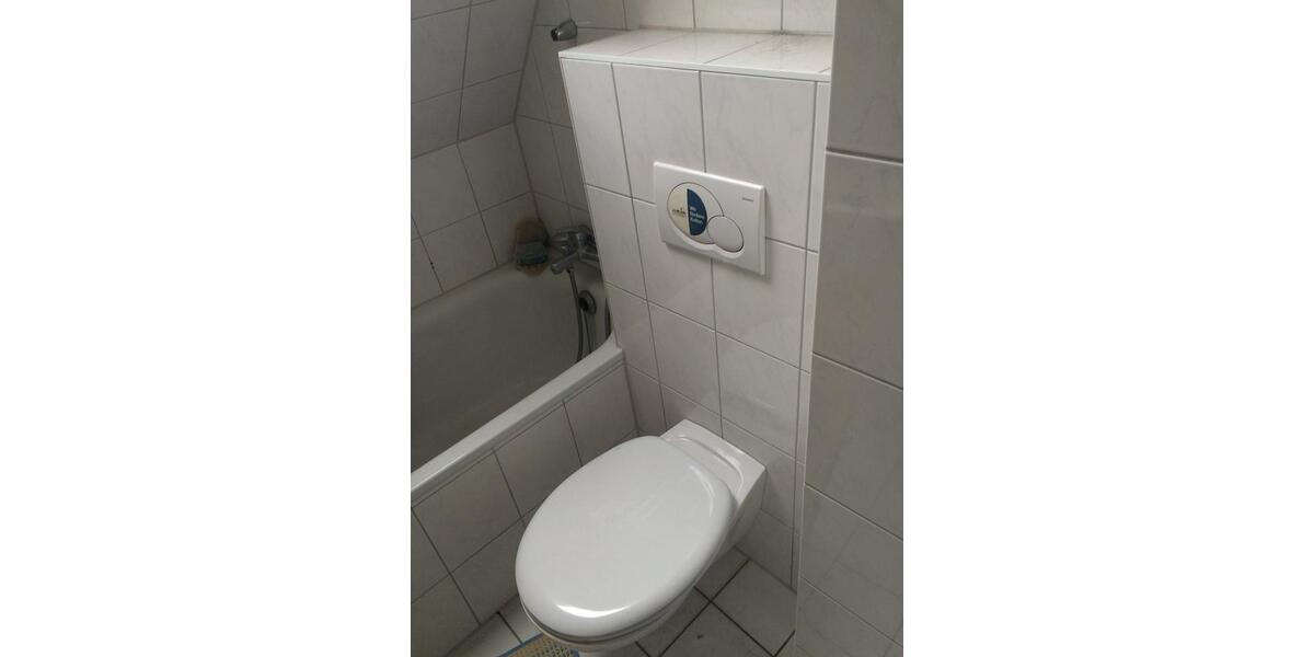 Dachgeschoßwohnung Gelsenkirchen Gelsenkirchen-West - 4 Zimmer, 54 m&sup2;, 70.000&euro; | Angebot:24751833