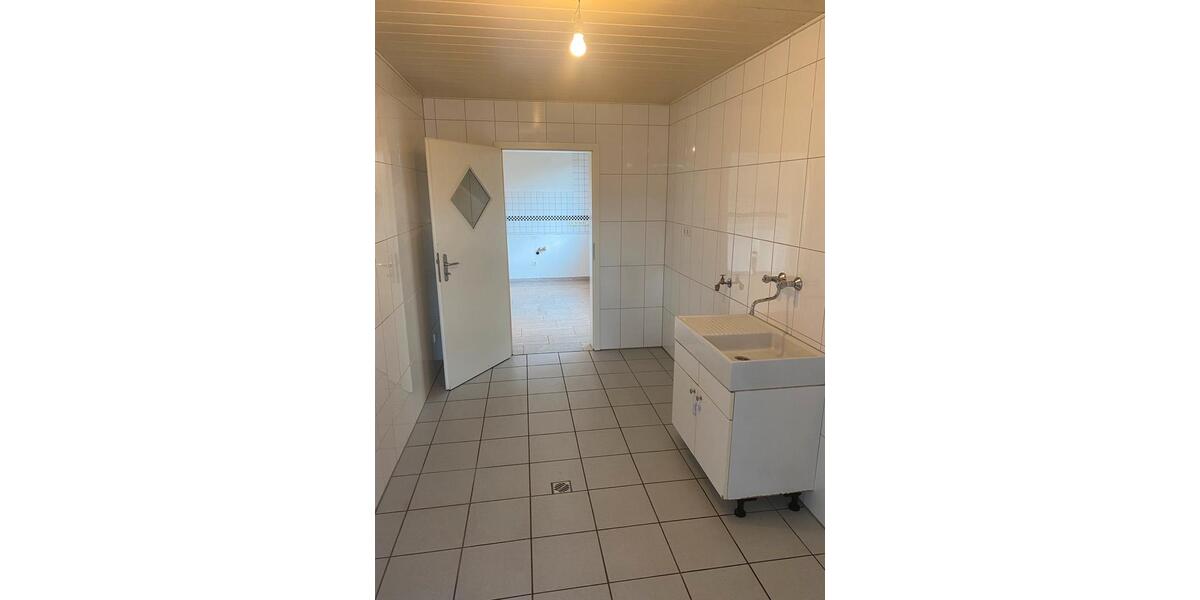 Erdgeschoßwohnung Dortmund Aplerbeck - 3 Zimmer, 100 m&sup2;, 1.200&euro; | Angebot:26428135
