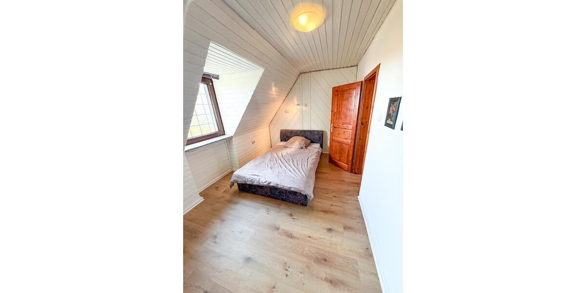 Maisonettenwohnung Hagen Hagen-Mitte - 7.5 Zimmer, 204 m&sup2;, 310.000&euro; | Angebot:26694151