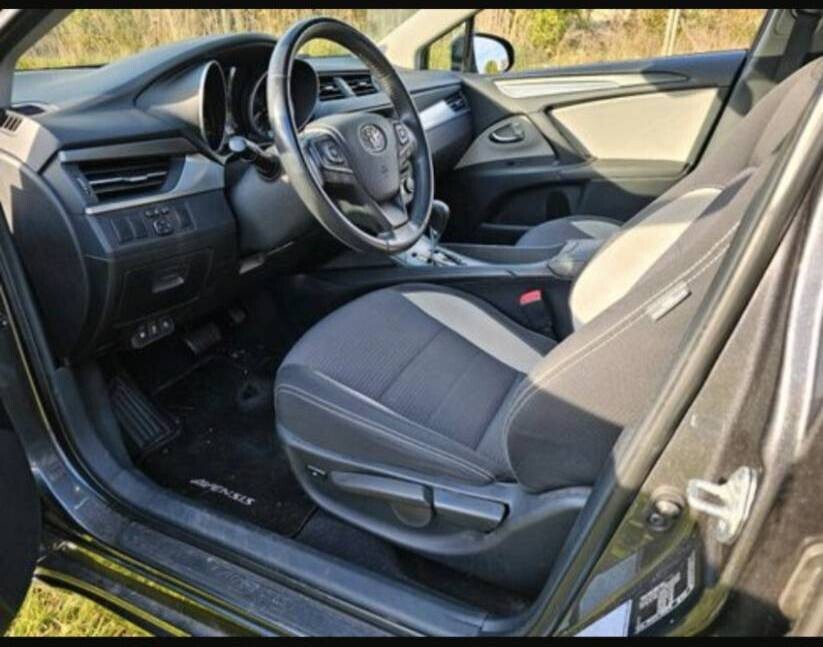 Avensis