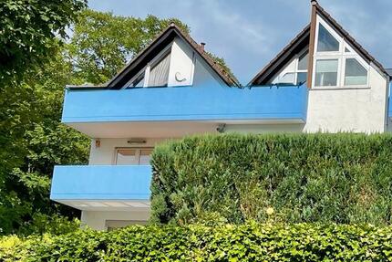 RUHIGE DACHGESCHOSSWOHNUNG MIT GRÜNEM AUSBLICK !!! 3 zimmer