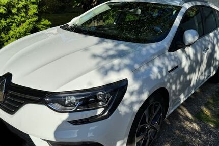 Renault Megane 82.734 km 12.300 € Bochum 44805