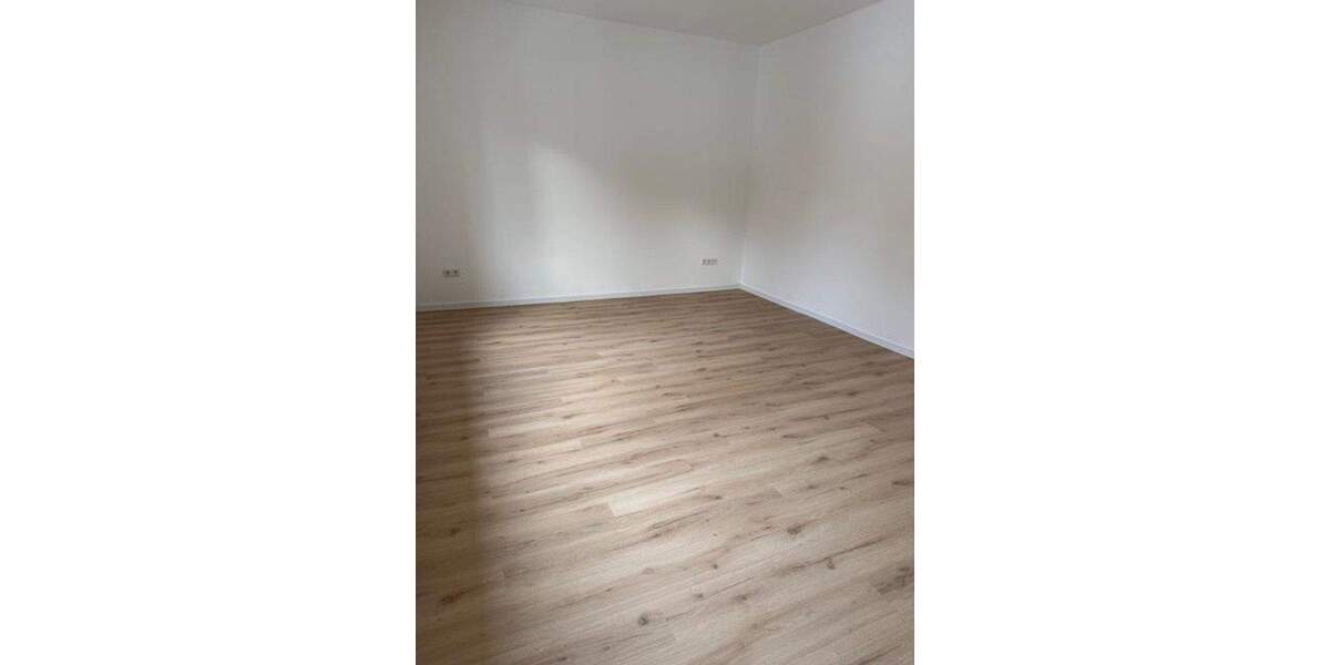 Etagenwohnung Witten Annen - 3 Zimmer, 85 m&sup2;, 890&euro; | Angebot:25910520