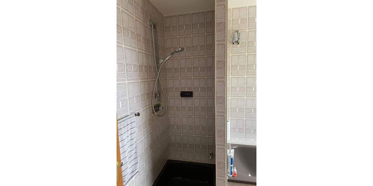 Etagenwohnung Bochum Harpen - 2 Zimmer, 83 m&sup2;, 187.500&euro; | Angebot:25835153