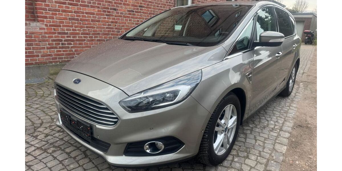 Ford S-Max 199.000 km 8.890 &euro; Recklinghausen 45657