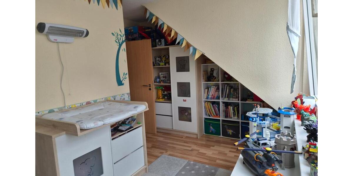 Dachgeschoßwohnung Bochum Eppendorf - 3 Zimmer, 75 m&sup2;, 790&euro; | Angebot:26233335