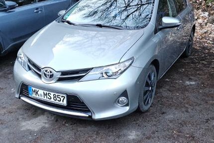 Toyota Auris 135.000 km 8.500 &euro; Altena 58762