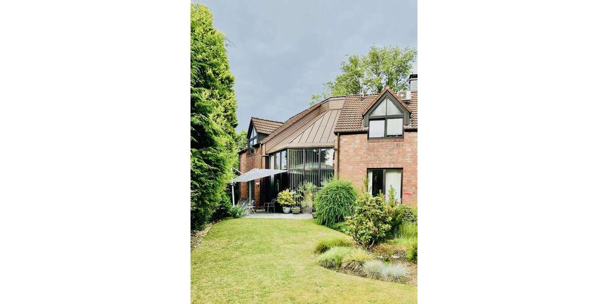 Einfamilienhaus Gelsenkirchen Ückendorf - 6 Zimmer, 212 m&sup2;, 649.000&euro; | Angebot:26002387