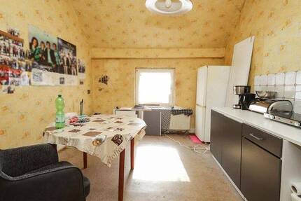 Ruhige DG Wohnung in gepflegtem Haus 4 zimmer