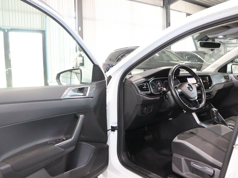 Polo 1.6 TDI DSG HIGHLINE / NAVI-DM+KAMERA+APPLE