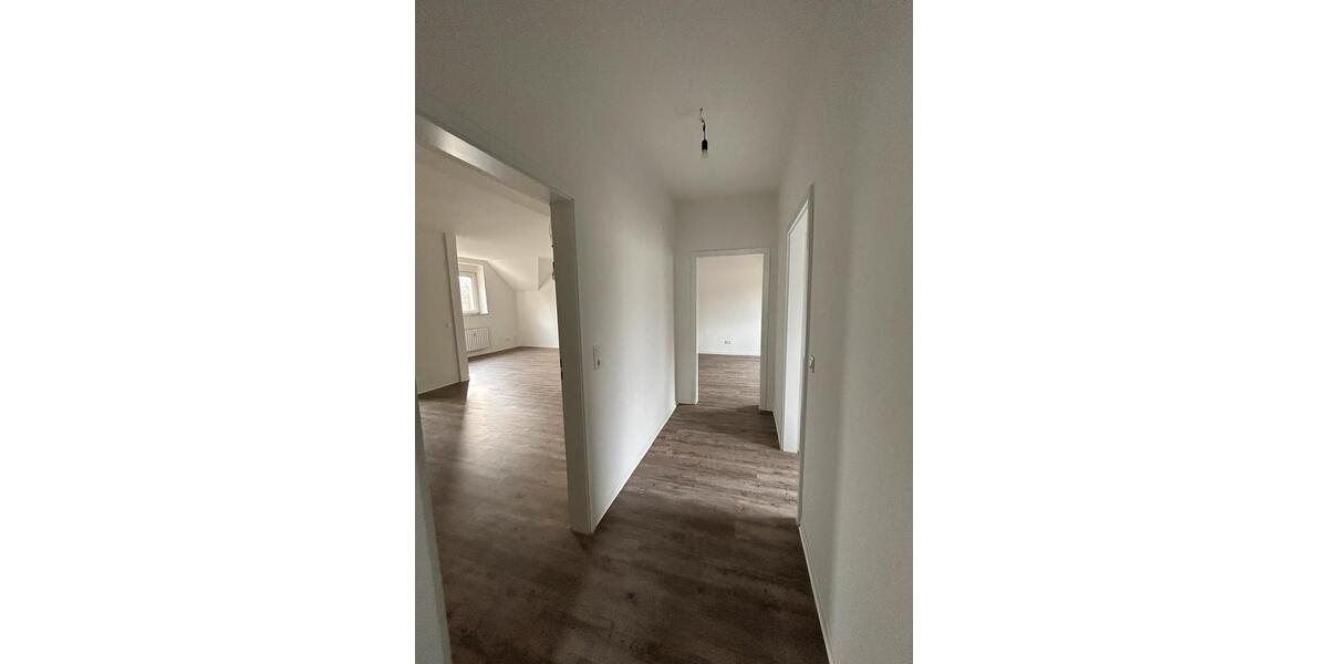 Dachgeschoßwohnung Recklinghausen Berghausen - 4.5 Zimmer, 81 m&sup2;, 1.050&euro; | Angebot:24549453