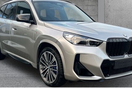 BMW X1 7.999 km 56.500 € Recklinghausen 45659