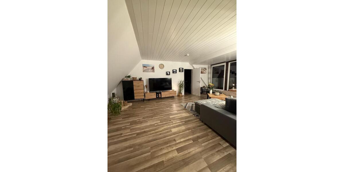 Dachgeschoßwohnung Hagen Hagen-Nord - 2 Zimmer, 100 m&sup2;, 950&euro; | Angebot:24737599