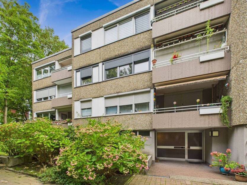 Perfektes Gesamtpaket: Eigentumswohnung mit Balkon, Garage und bester Anbindung