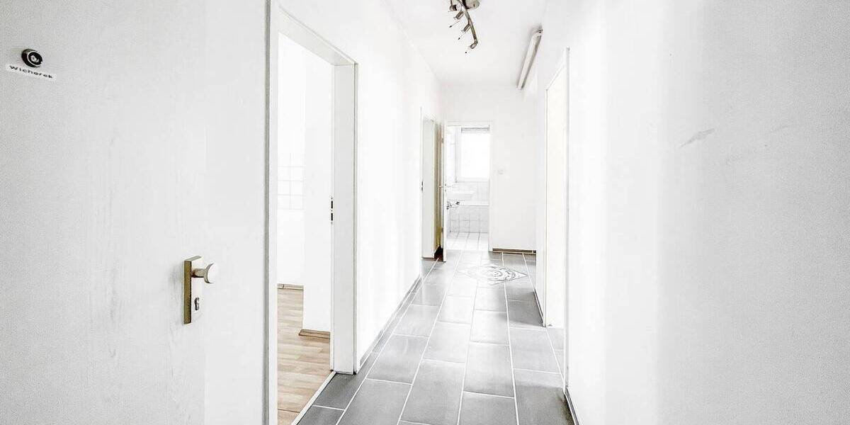 Etagenwohnung Bochum Innenstadt - 3 Zimmer, 78 m&sup2;, 830&euro; | Angebot:26499351