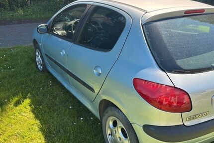 Peugeot 206 178.860 km 1.440 &euro; Dortmund 44289