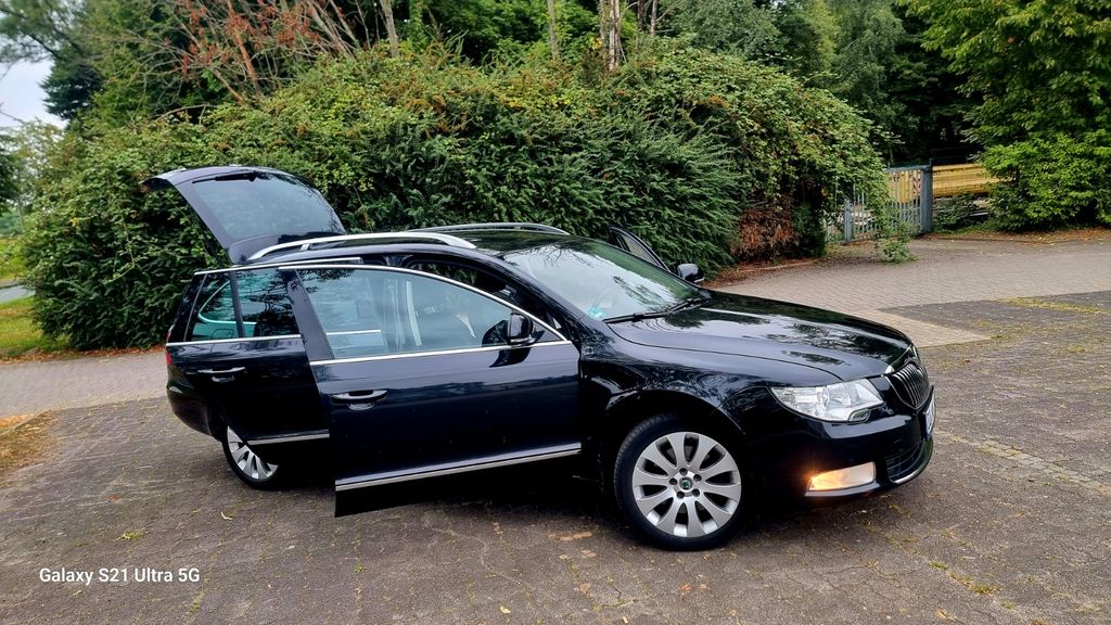 Skoda Superb 174.000 km 9.800 &euro; Eving 44339