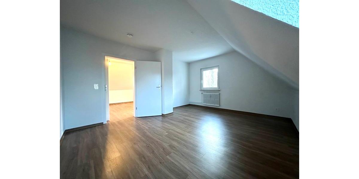 Dachgeschoßwohnung Dortmund Hombruch - 2.5 Zimmer, 58 m&sup2;, 552&euro; | Angebot:24759741