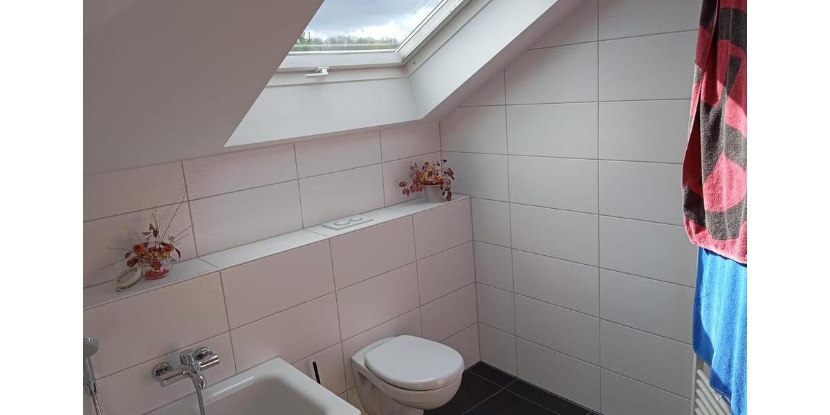 Dachgeschoßwohnung Ennepetal - 3 Zimmer, 83 m&sup2;, 700&euro; | Angebot:26196218
