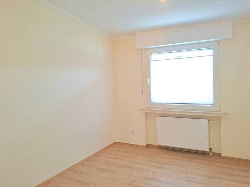 Reihenendhaus in ruhiger Anliegerstraße von Castrop-Rauxel auf Kaufgrundstück. 4 zimmer