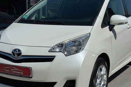 Toyota Verso-S 95.000 km 6.599 &euro; DORTMUND 44263