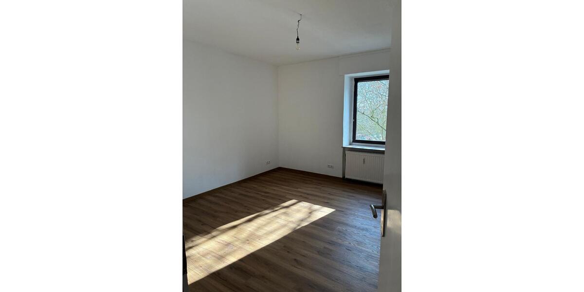 Etagenwohnung Bochum Bochum-Südwest - 4 Zimmer, 110 m&sup2;, 900&euro; | Angebot:25956703