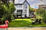LUXURIÖSES TRAUMHAUS MIT POOL