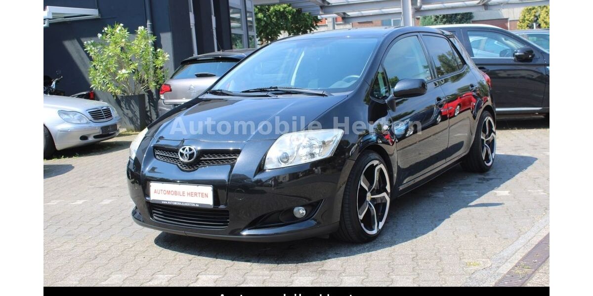 Toyota Auris 96.000 km 5.990 &euro; Herten 45699
