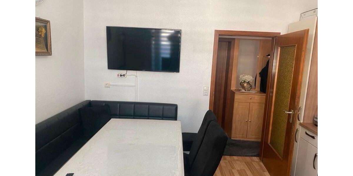 Charmante Altbauwohnung in guter Lage 4 zimmer