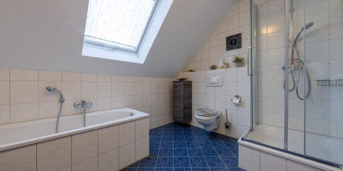 Charmante Doppelhaushälfte mit Dachstudio & Garten in begehrter und ruhiger Wohnlage von Selm 4 zimmer