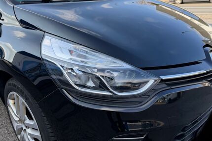 Renault Clio 127.000 km 6.490 &euro; Dortmund 44379