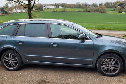 Skoda Superb 124.300 km 12.950 &euro; Wetter 58300