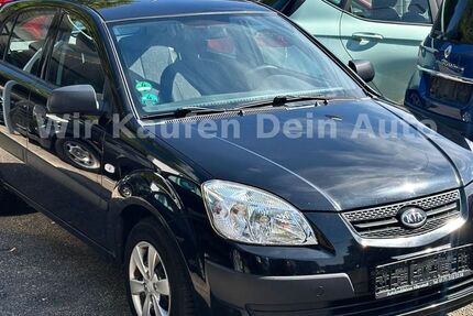 Kia Rio 179.000 km 1.990 € Essen 45145