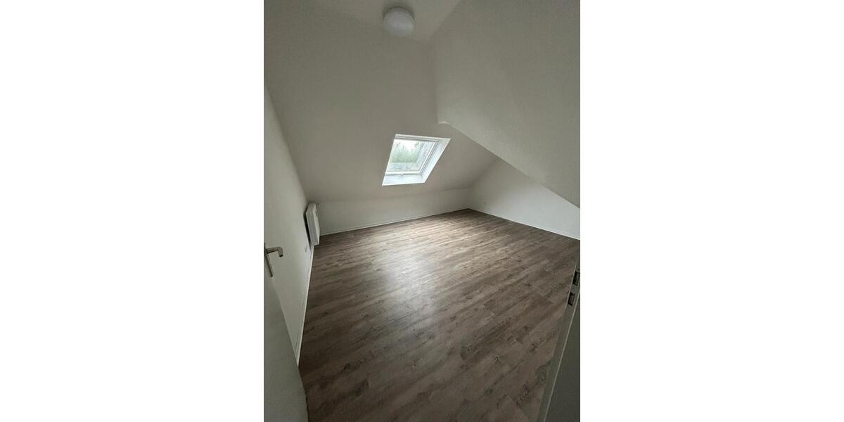Etagenwohnung Recklinghausen Berghausen - 4.5 Zimmer, 81 m&sup2;, 1.050&euro; | Angebot:26638356